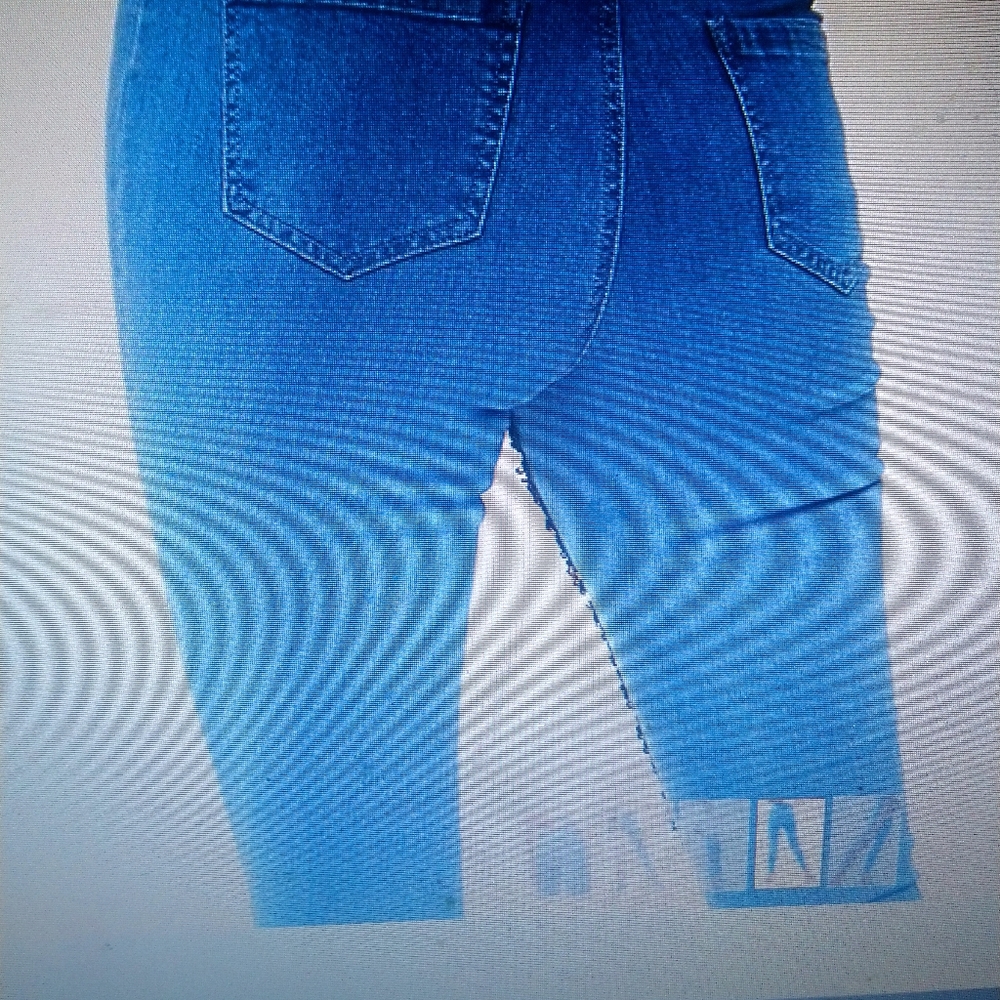 Jeans - Picture 8 of 8